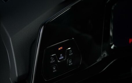 Volkswagen Golf VIII, 2021 год, 2 797 434 рублей, 15 фотография