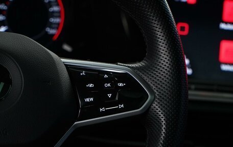 Volkswagen Golf VIII, 2021 год, 2 797 434 рублей, 24 фотография