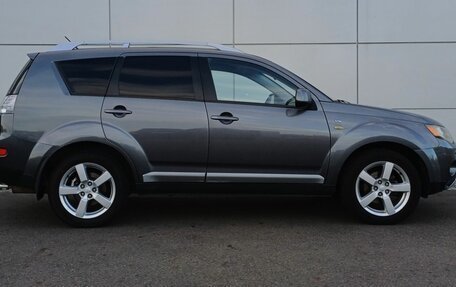 Mitsubishi Outlander III рестайлинг 3, 2007 год, 1 100 000 рублей, 4 фотография