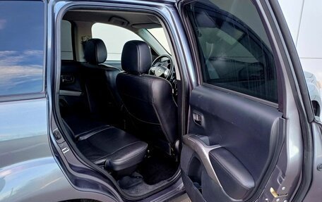 Mitsubishi Outlander III рестайлинг 3, 2007 год, 1 100 000 рублей, 15 фотография