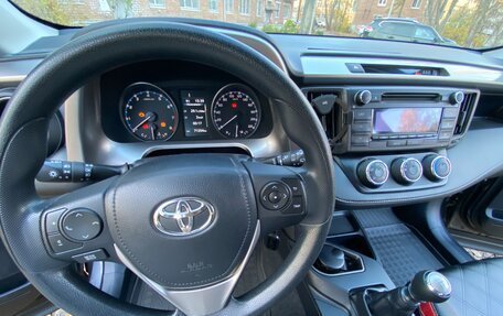 Toyota RAV4, 2016 год, 2 219 819 рублей, 12 фотография