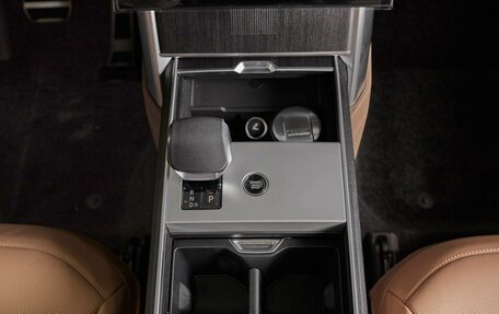 Land Rover Range Rover IV рестайлинг, 2026 год, 24 000 000 рублей, 18 фотография