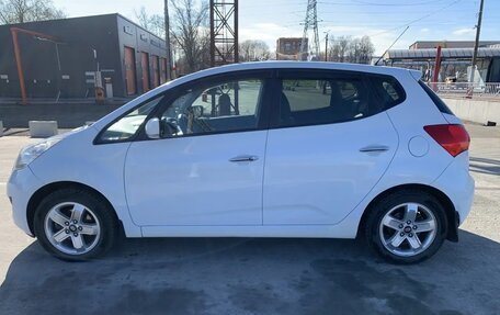 KIA Venga I, 2011 год, 850 000 рублей, 2 фотография