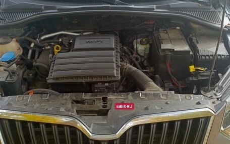 Skoda Yeti I рестайлинг, 2017 год, 880 000 рублей, 28 фотография