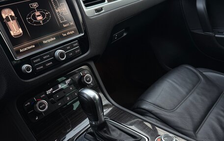 Volkswagen Touareg III, 2014 год, 2 050 000 рублей, 11 фотография