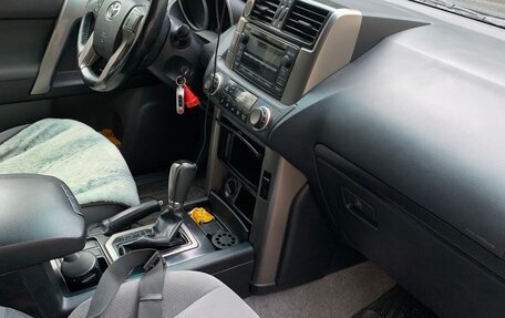 Toyota Land Cruiser Prado 150 рестайлинг, 2012 год, 2 850 000 рублей, 5 фотография