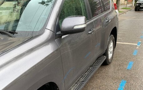 Toyota Land Cruiser Prado 150 рестайлинг, 2012 год, 2 850 000 рублей, 3 фотография