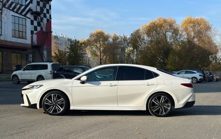 Toyota Camry, 2024 год, 3 900 000 рублей, 6 фотография