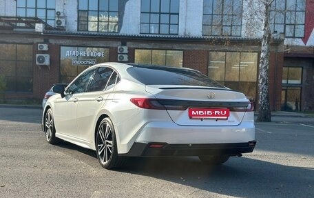 Toyota Camry, 2024 год, 3 900 000 рублей, 9 фотография