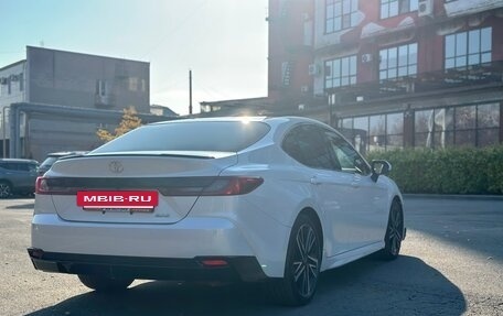 Toyota Camry, 2024 год, 3 900 000 рублей, 13 фотография