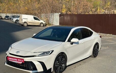 Toyota Camry, 2024 год, 3 900 000 рублей, 24 фотография
