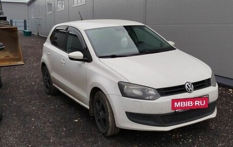 Volkswagen Polo VI (EU Market), 2011 год, 550 000 рублей, 2 фотография