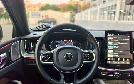 Volvo XC60 II, 2025 год, 4 467 140 рублей, 10 фотография