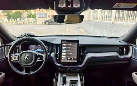 Volvo XC60 II, 2025 год, 4 467 140 рублей, 9 фотография