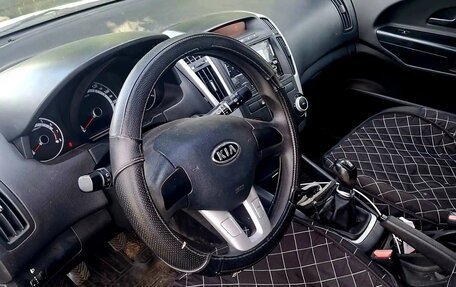 KIA cee'd I рестайлинг, 2010 год, 600 000 рублей, 3 фотография