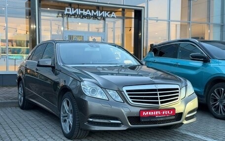 Mercedes-Benz E-Класс, 2012 год, 1 330 000 рублей, 3 фотография