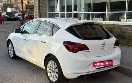 Opel Astra J, 2012 год, 820 000 рублей, 7 фотография