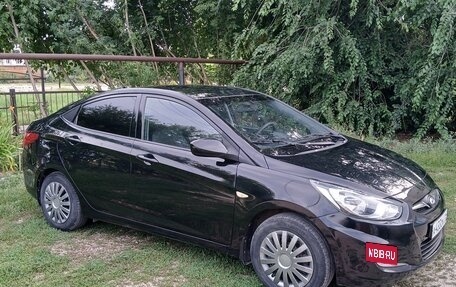 Hyundai Solaris II рестайлинг, 2013 год, 720 000 рублей, 3 фотография