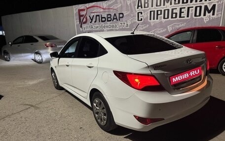 Hyundai Solaris II рестайлинг, 2015 год, 1 050 000 рублей, 3 фотография