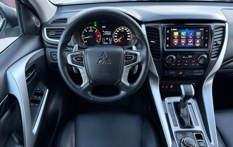 Mitsubishi Pajero Sport III рестайлинг, 2018 год, 2 997 000 рублей, 18 фотография