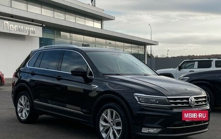 Volkswagen Tiguan II, 2017 год, 2 497 000 рублей, 3 фотография