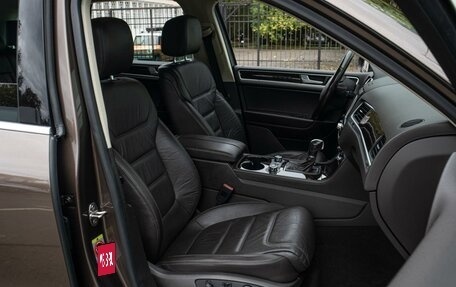 Volkswagen Touareg III, 2013 год, 2 399 000 рублей, 12 фотография