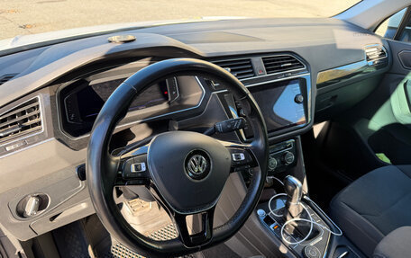 Volkswagen Tiguan II, 2019 год, 2 950 000 рублей, 2 фотография