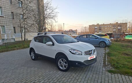 Nissan Qashqai, 2011 год, 860 000 рублей, 2 фотография