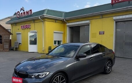 BMW 3 серия, 2021 год, 3 300 000 рублей, 3 фотография