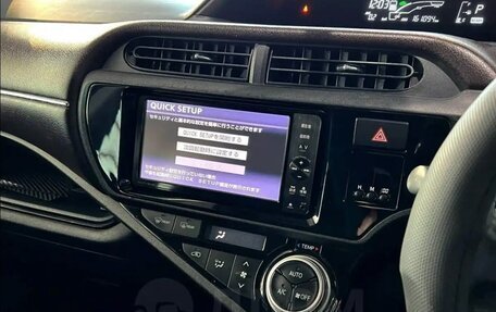 Toyota Aqua I, 2014 год, 758 000 рублей, 12 фотография