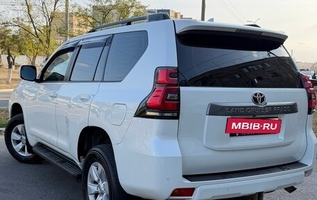 Toyota Land Cruiser Prado 150 рестайлинг, 2020 год, 5 000 000 рублей, 4 фотография