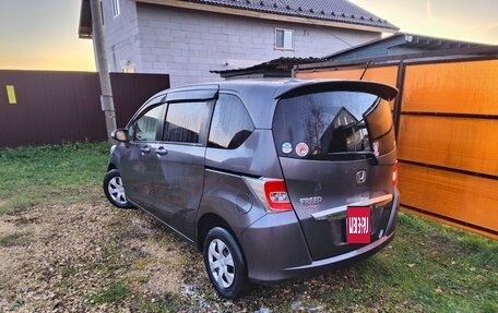 Honda Freed I, 2015 год, 1 300 000 рублей, 3 фотография
