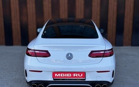 Mercedes-Benz E-Класс, 2019 год, 3 750 000 рублей, 7 фотография