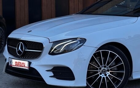 Mercedes-Benz E-Класс, 2019 год, 3 750 000 рублей, 3 фотография