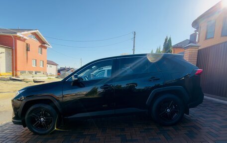 Toyota RAV4, 2021 год, 2 950 000 рублей, 5 фотография