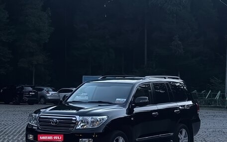 Toyota Land Cruiser 200, 2010 год, 3 200 000 рублей, 4 фотография
