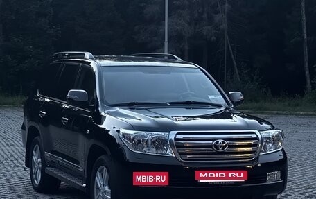 Toyota Land Cruiser 200, 2010 год, 3 200 000 рублей, 3 фотография