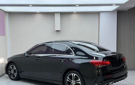 Mercedes-Benz A-Класс, 2023 год, 2 290 000 рублей, 4 фотография