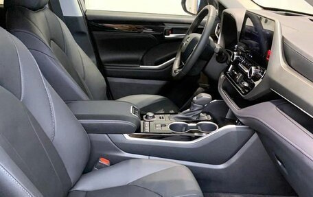 Toyota Highlander, 2026 год, 5 750 000 рублей, 9 фотография