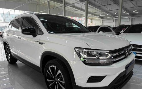 Volkswagen Tharu, 2023 год, 1 619 980 рублей, 2 фотография