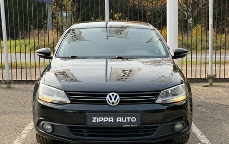Volkswagen Jetta VII, 2012 год, 1 099 000 рублей, 2 фотография