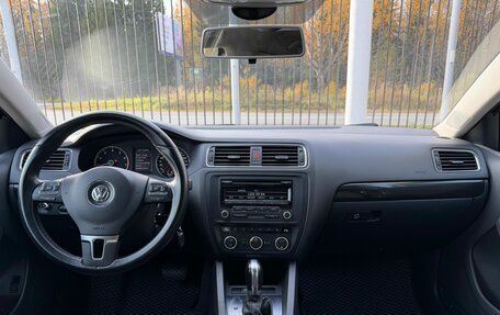 Volkswagen Jetta VII, 2012 год, 1 099 000 рублей, 10 фотография