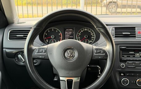 Volkswagen Jetta VII, 2012 год, 1 099 000 рублей, 12 фотография