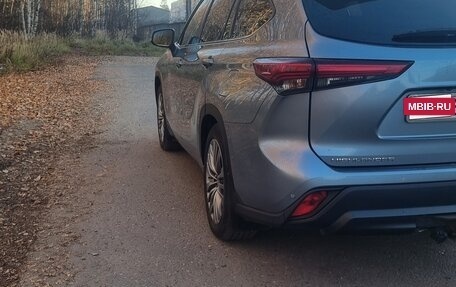 Toyota Highlander, 2021 год, 5 200 000 рублей, 7 фотография
