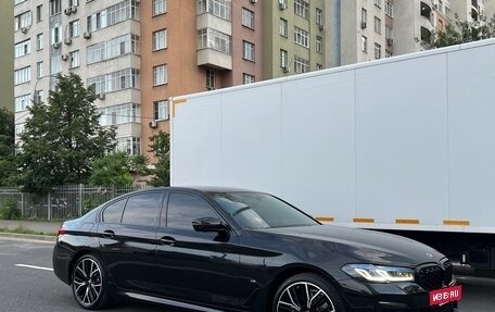 BMW 5 серия, 2020 год, 4 999 999 рублей, 2 фотография