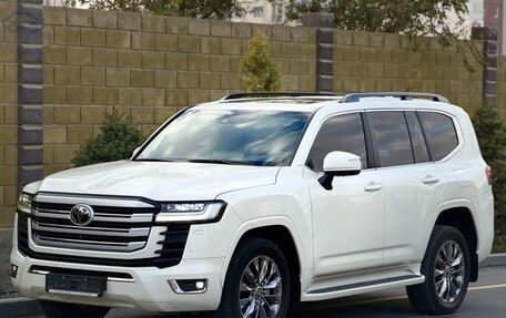 Toyota Land Cruiser, 2025 год, 12 000 000 рублей, 2 фотография