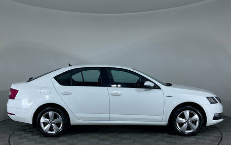 Skoda Octavia, 2019 год, 1 950 000 рублей, 8 фотография