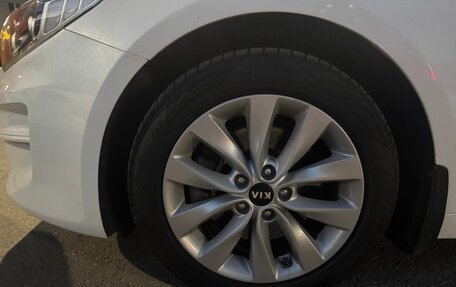 KIA Optima IV рестайлинг, 2017 год, 1 350 000 рублей, 4 фотография