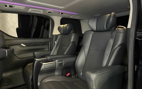 Toyota Alphard III, 2018 год, 5 500 000 рублей, 8 фотография