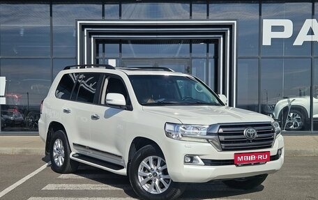 Toyota Land Cruiser 200, 2016 год, 5 398 000 рублей, 3 фотография